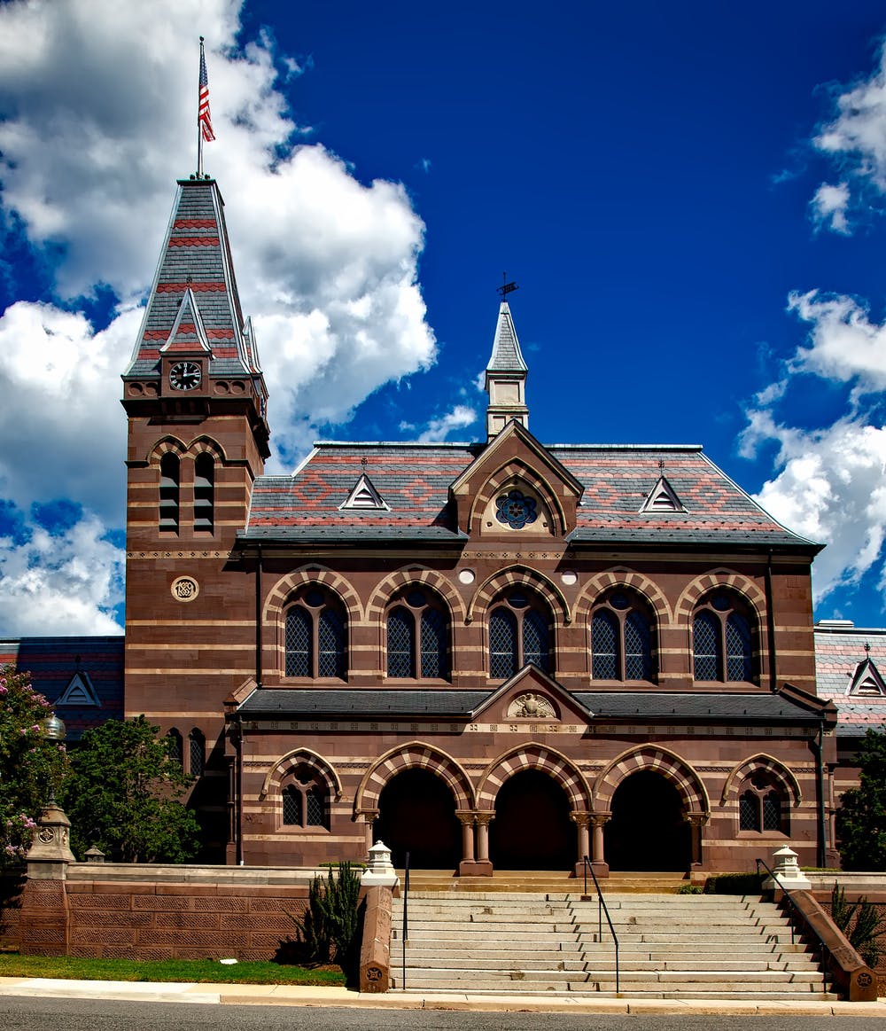 College-12 The Turnaround Blueprint: Leadership Lessons for Reviving a Failing Organization